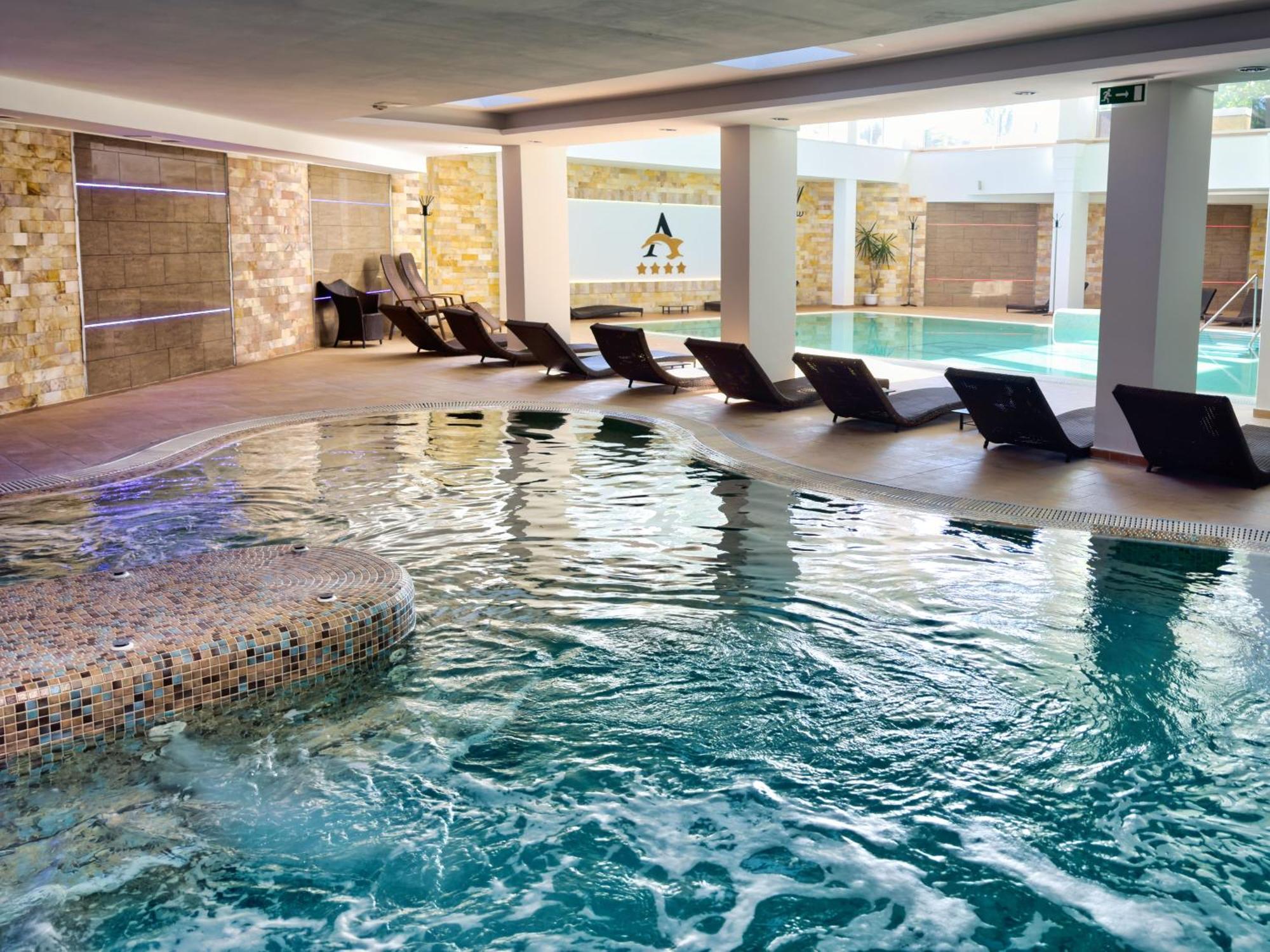 Hotel Atlantis Wellness & Conference Hajdúszoboszló Eksteriør bilde