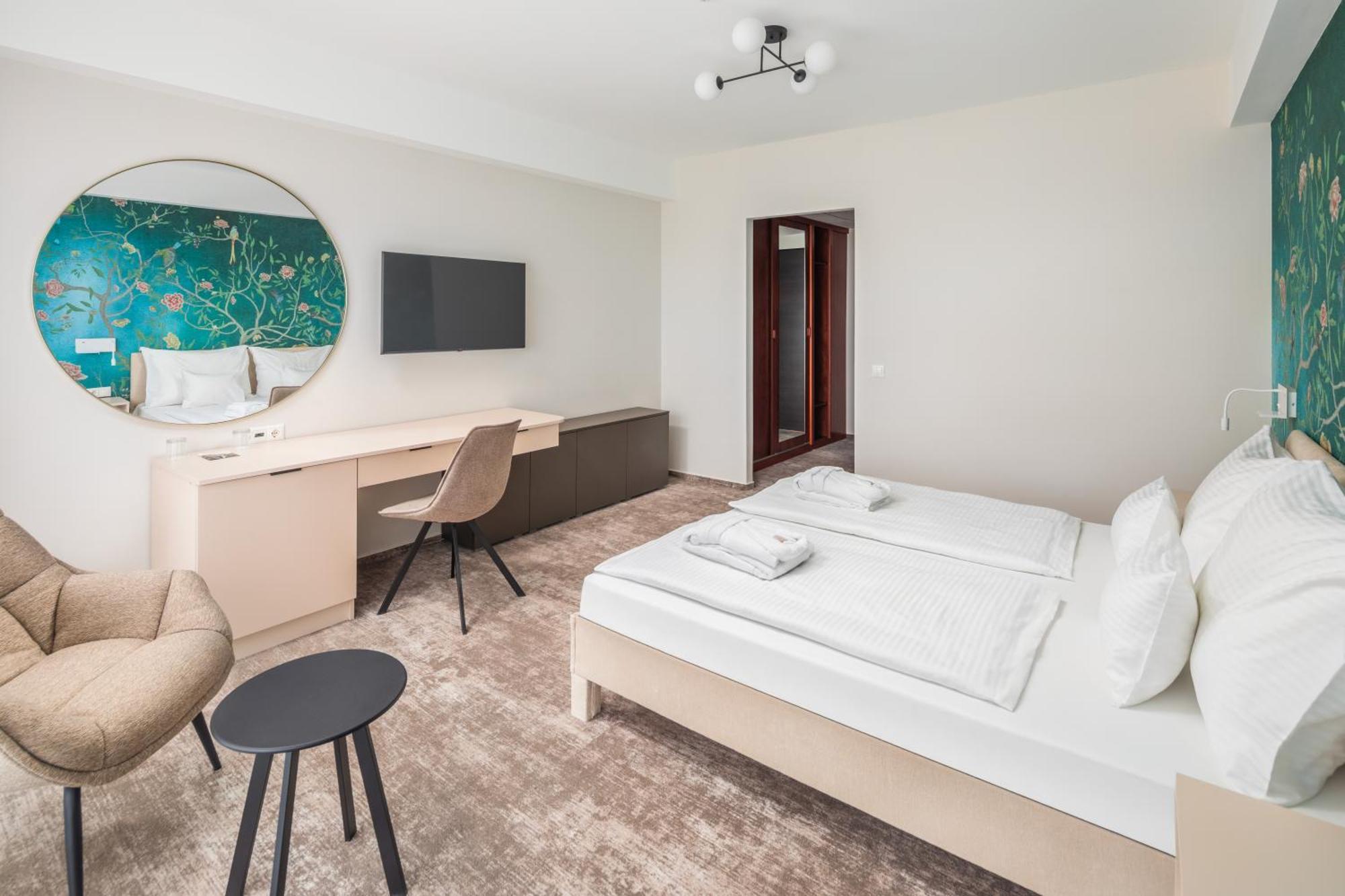 Hotel Atlantis Wellness & Conference Hajdúszoboszló Eksteriør bilde