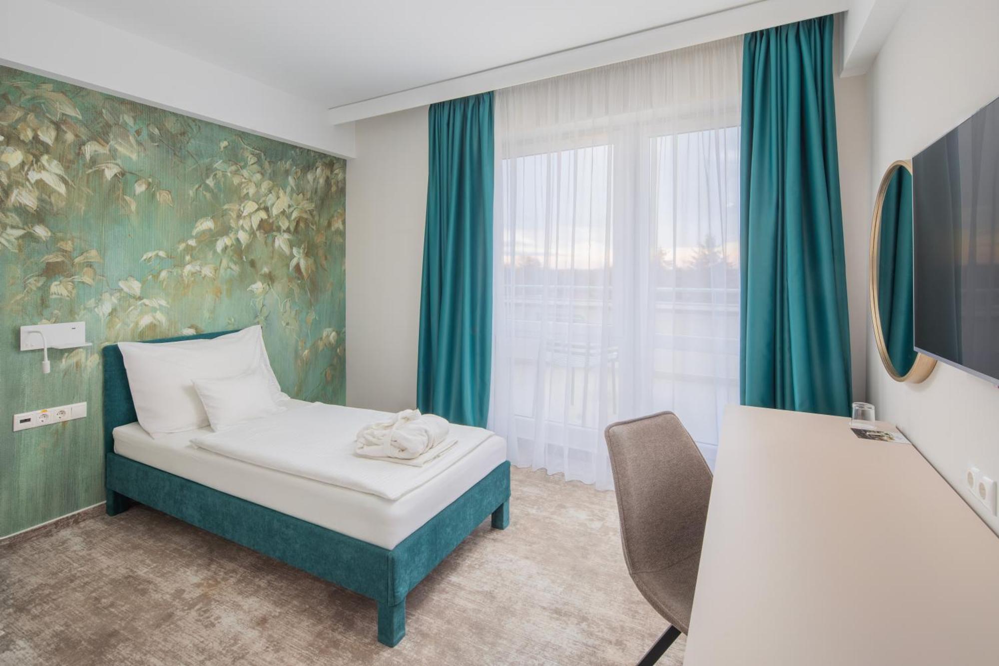 Hotel Atlantis Wellness & Conference Hajdúszoboszló Eksteriør bilde