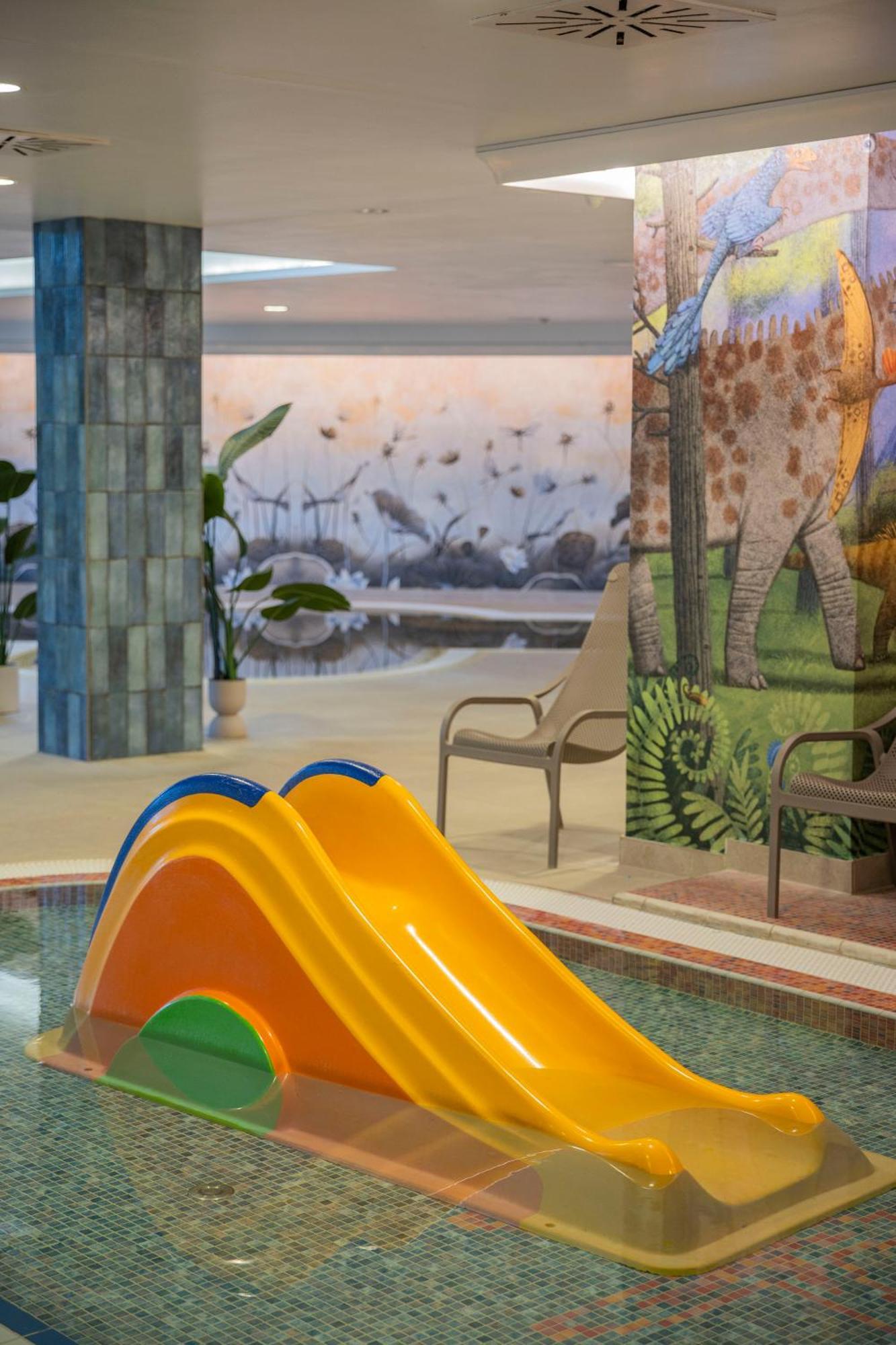 Hotel Atlantis Wellness & Conference Hajdúszoboszló Eksteriør bilde
